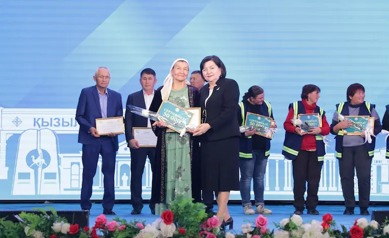 leumettik or au salasy yzmetkerlerini k sibi merekesi atalyp tti 63aa766f18