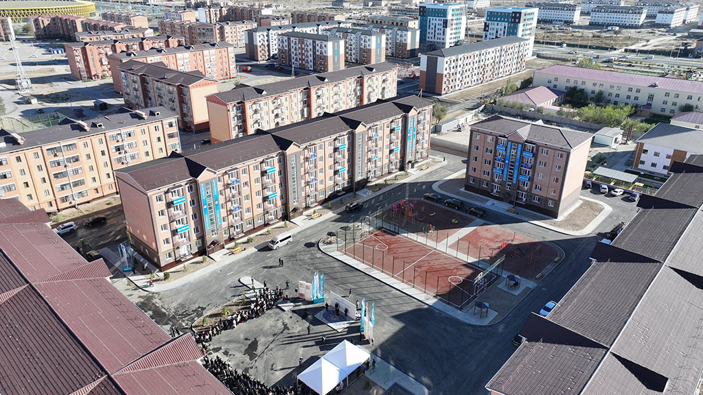 zhanga uej02