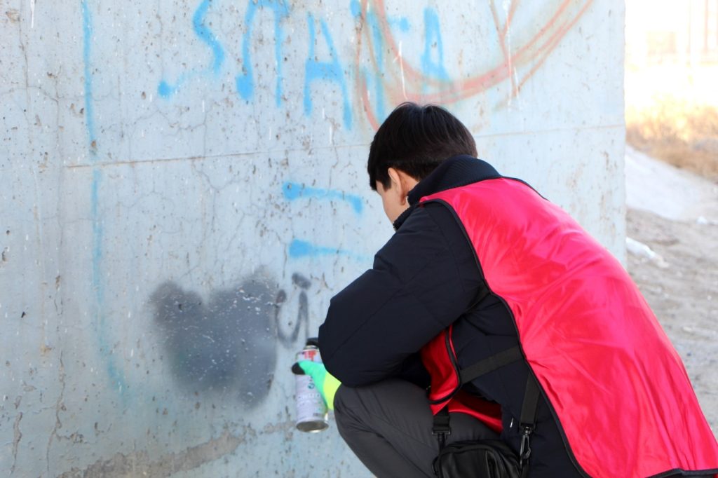 f8c5941e b186 4a98 a2c9 49ae49439e31