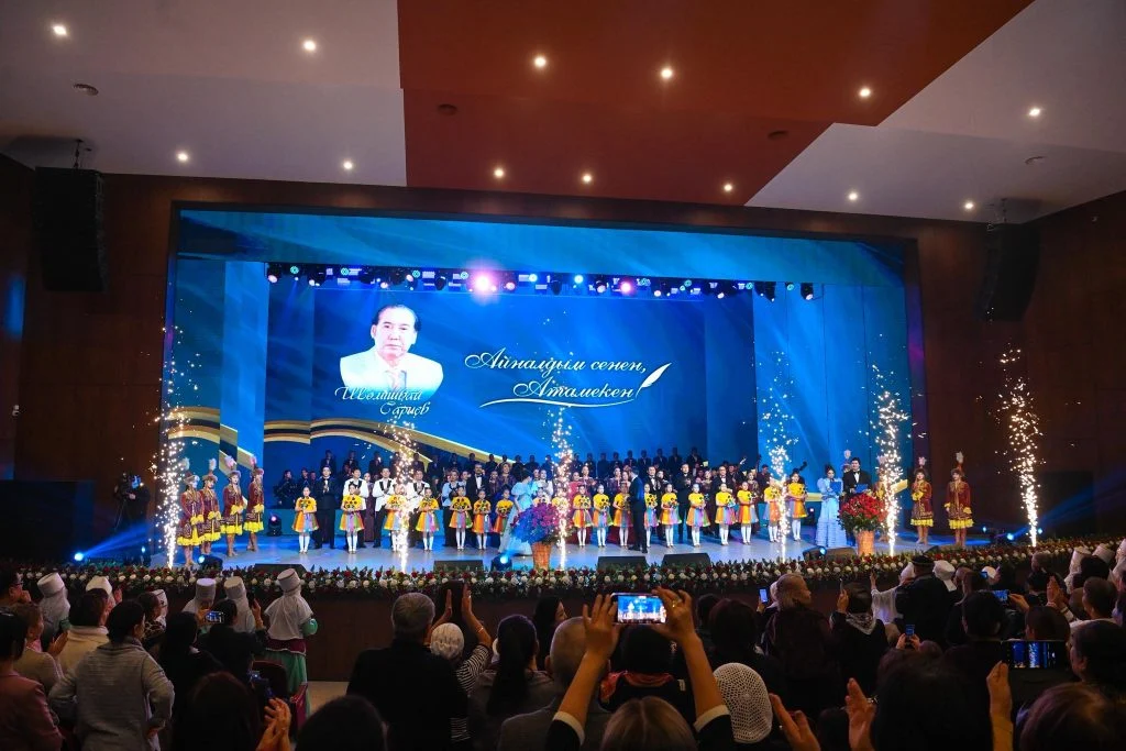 615967297 1186045153716727 1786281786565237495 n