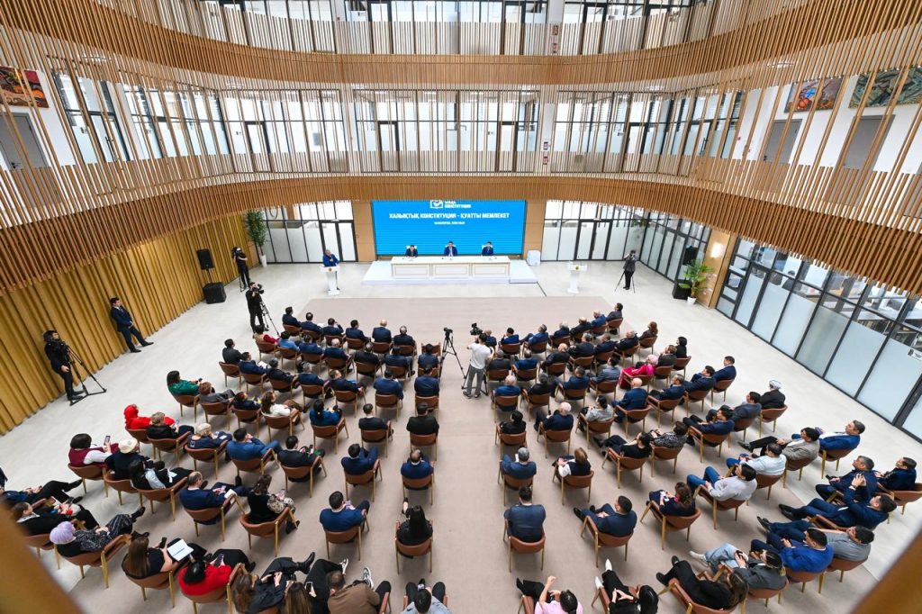 4c4a724c e27f 4dc3 9d3e 03f2edf6bde1