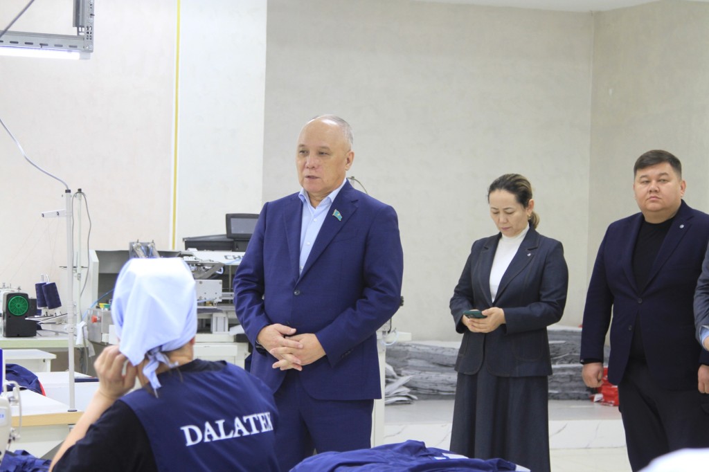 95ef6ce9 81a7 4ec5 9289 47a2e2c84e0d