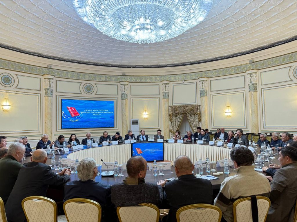 photo 5201951440325250043 y