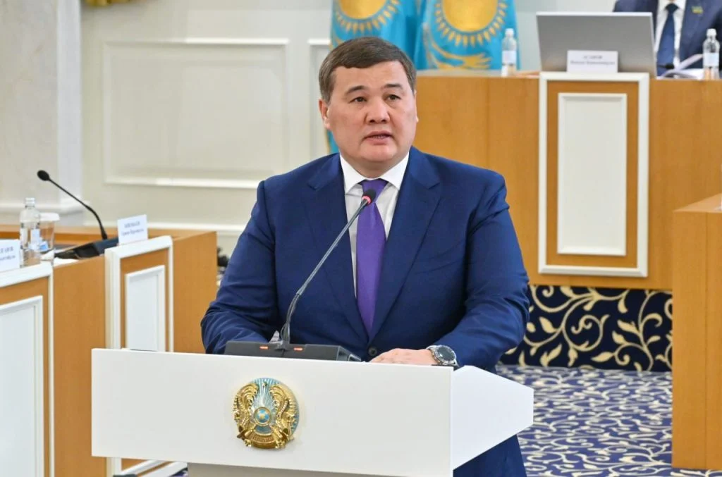 photo 5206563569481223221 y