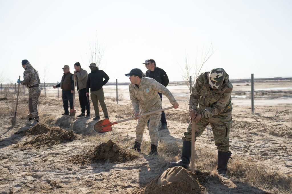 4450f476 5df6 4990 a990 08d449223162